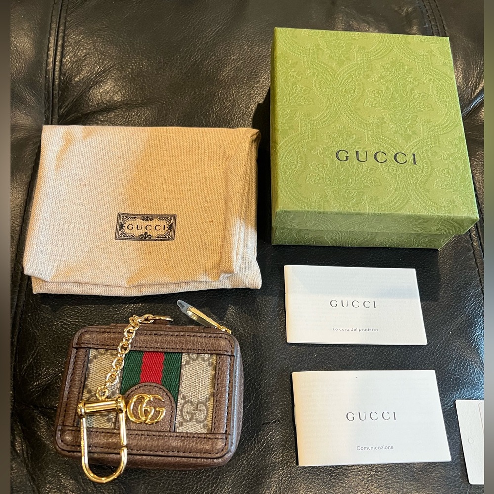 Brand new full set Gucci Ophedia key chain/card holder & AirPod case.